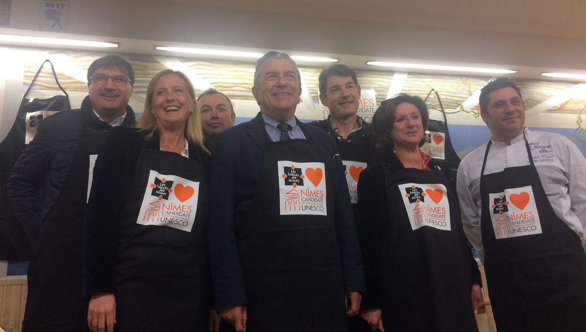 découvrez le partenariat innovant des halles de nîmes, un lieu riche en échanges et en saveurs. rejoignez-nous pour explorer des collaborations uniques qui mettent en avant les producteurs locaux et l'artisanat régional, tout en célébrant la gastronomie et la culture nîmoise.