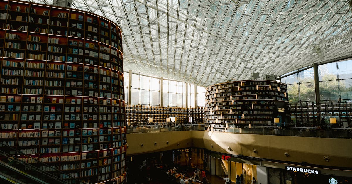 découvrez l'art de créer un coin lecture accueillant et confortable. transformez votre espace en un refuge de tranquillité pour plonger dans vos livres préférés, entouré d'une ambiance chaleureuse et inspirante.