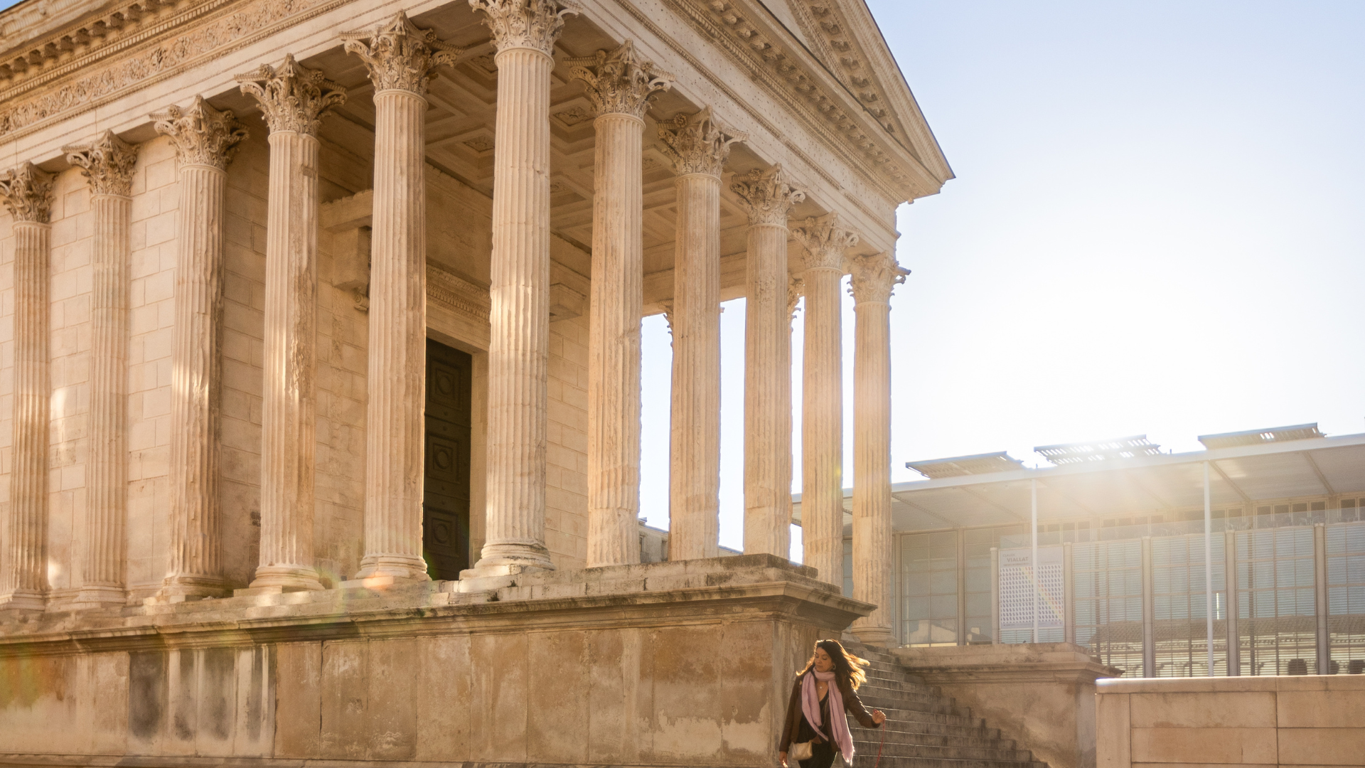 découvrez le succès de la maison carrée à nîmes, un exemple emblématique de l'architecture romaine qui fascine par son histoire et sa beauté. explorez son héritage, son rôle culturel et touristique dans la région, et laissez-vous séduire par ce monument incontournable.