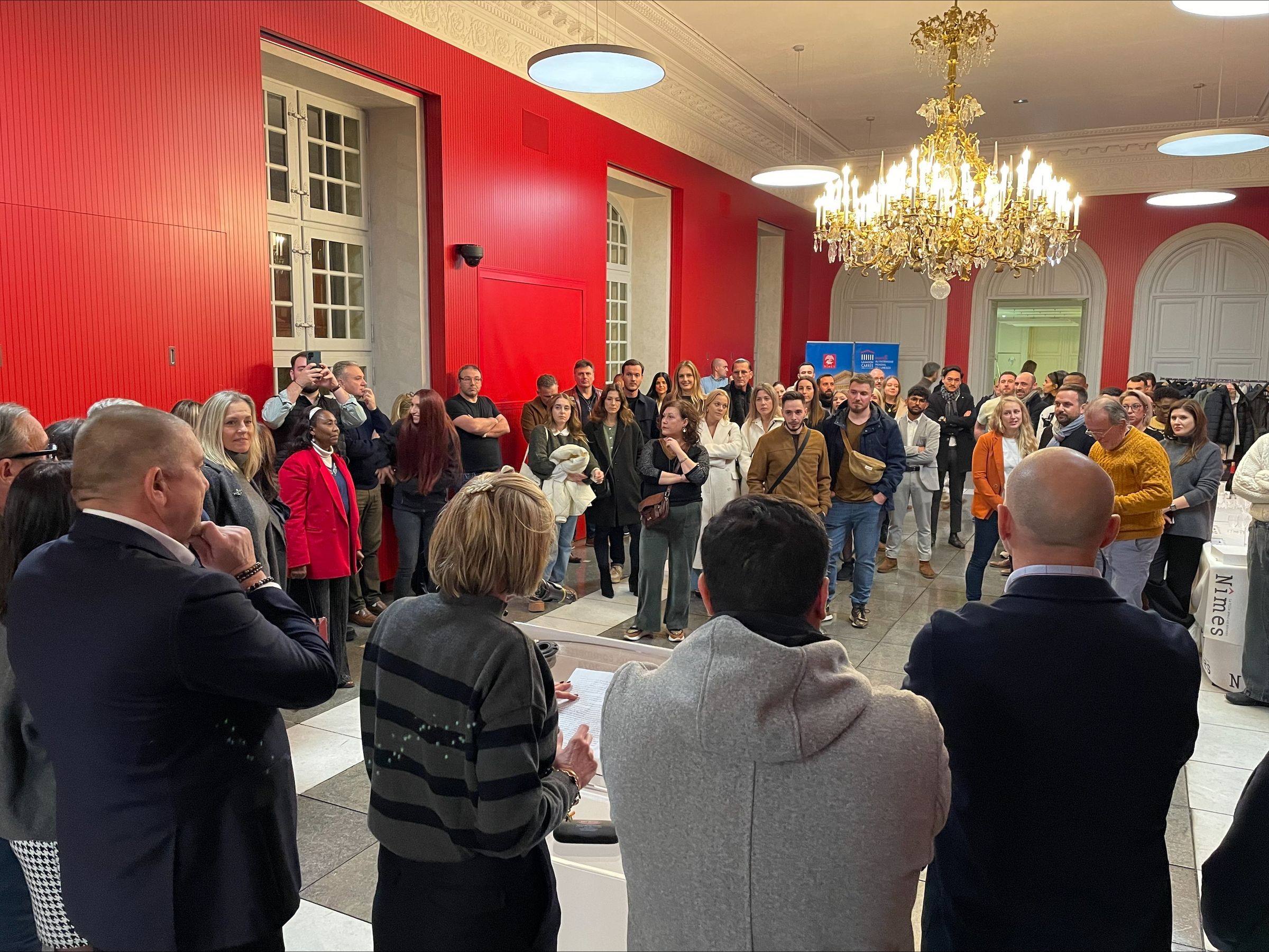 découvrez les commerçants de la rue emile jamais, un lieu animé regorgeant de boutiques uniques, de restaurants savoureux et de services de proximité. explorez l'artisanat local et profitez d'une expérience shopping authentique au cœur de cette rue vivante.